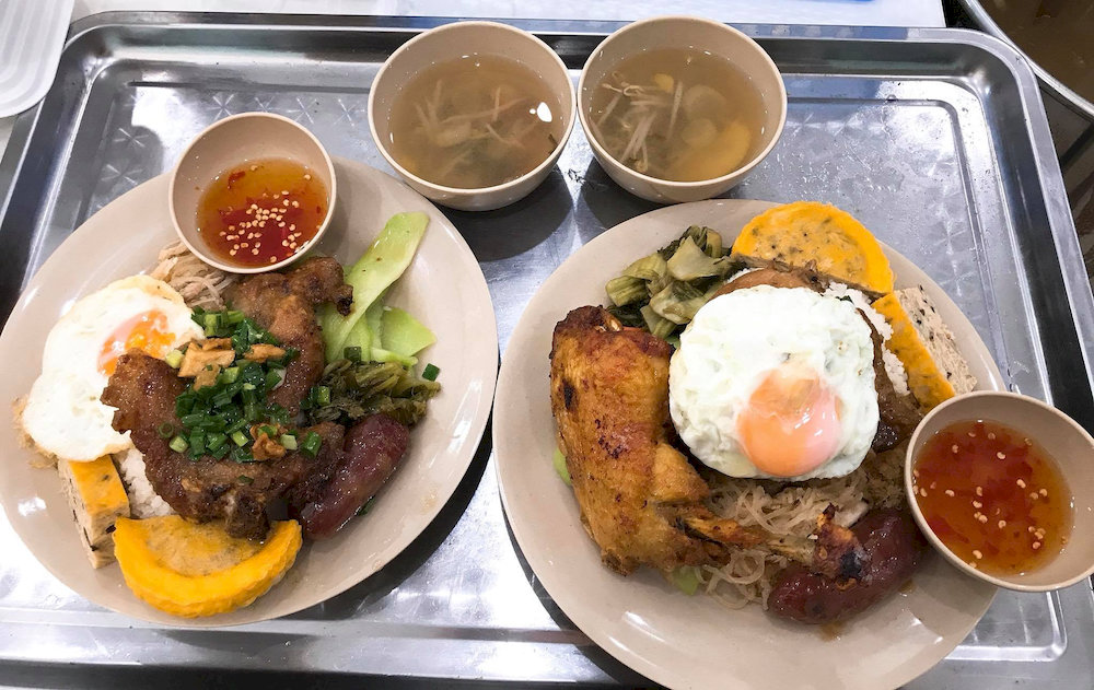 A student favorite for its quick service, budget prices, and tasty Saigon-style broken rice with classic toppings